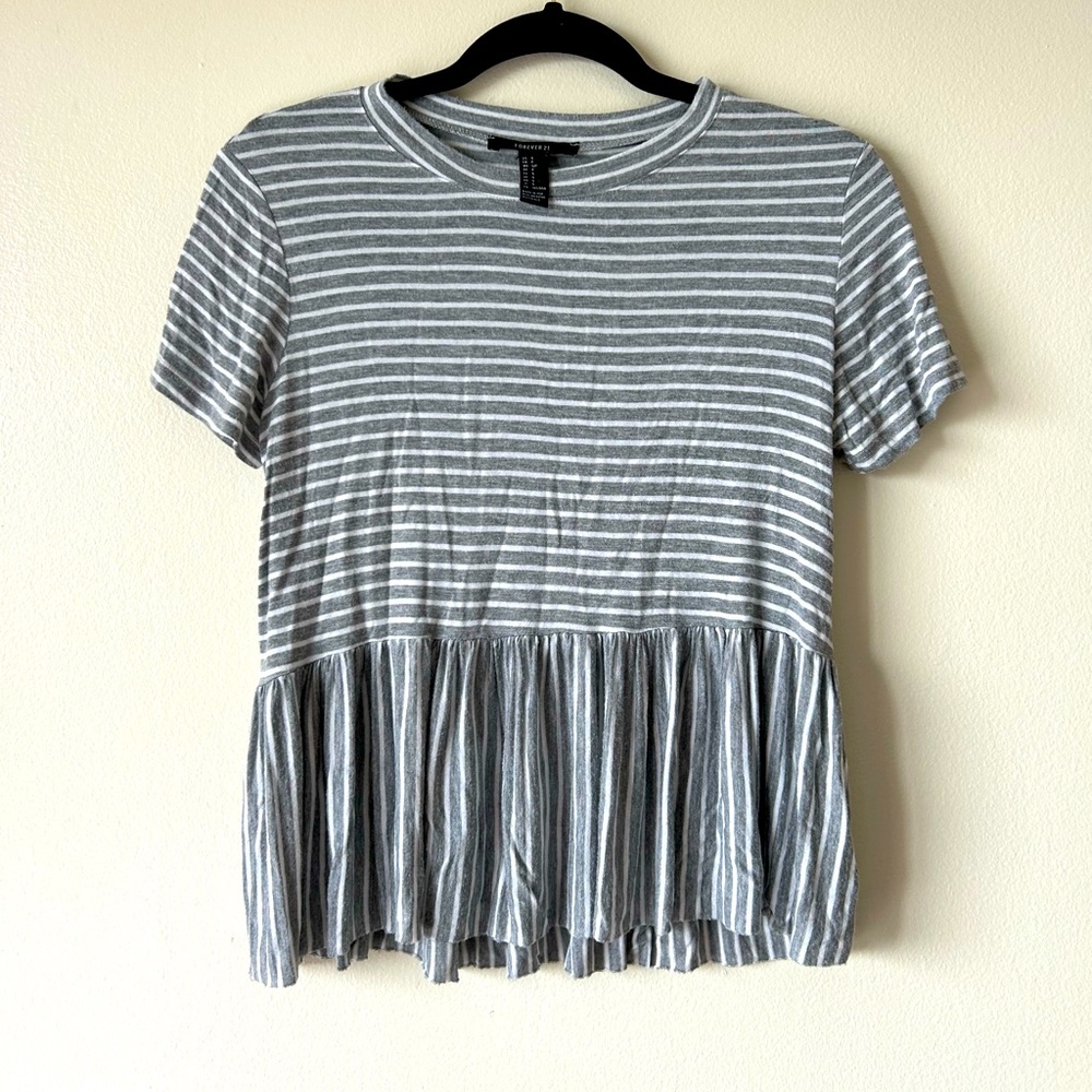 NWOT Forever 21 Small Gray and White Striped Relaxed Fit Peplum Dress Top